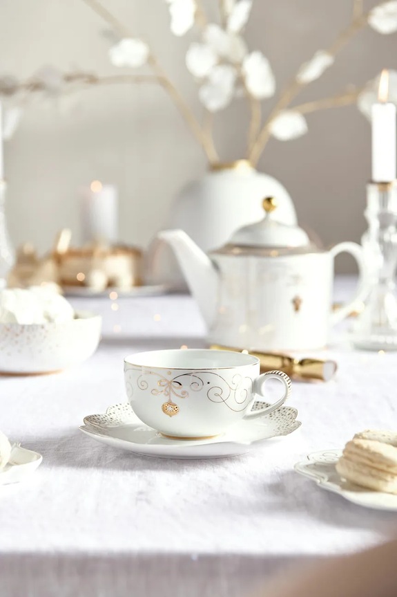 Šalica za kavu s tanjurićem Pip Studio Royal Winter 225 ml 51.004.163 bijela
