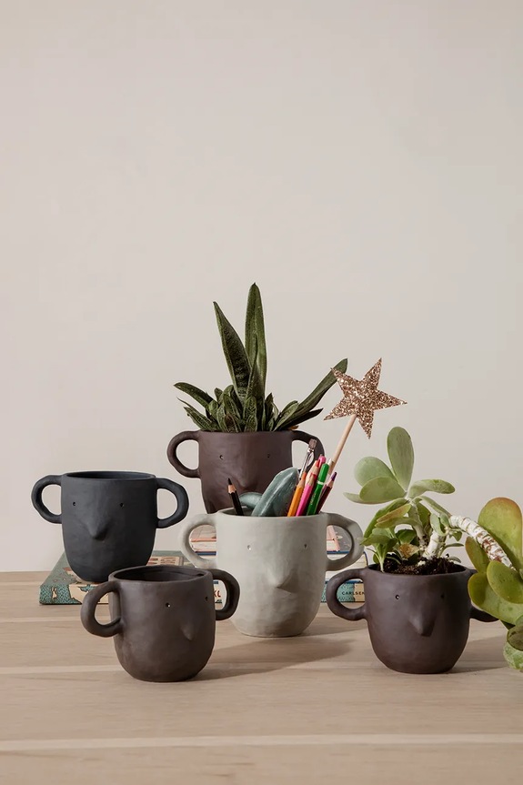 ferm LIVING mască de ghiveci Mus Plant Pot S/16 x 9 cm 100099104 gri AA00