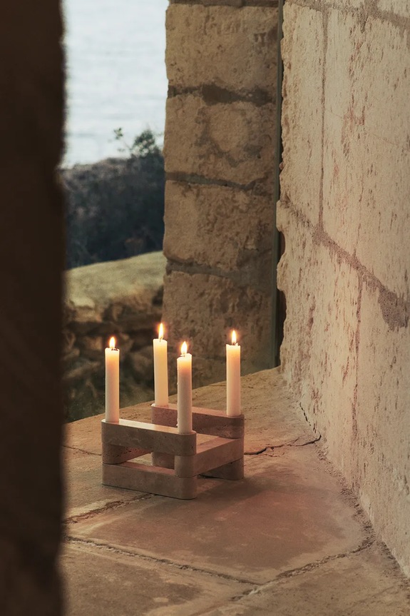 Ukrasni svijećnjak ferm LIVING bež 1104271040