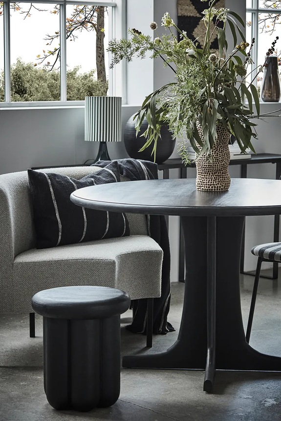 Dekoratívna váza House Doctor HDPan 29 cm 267050011