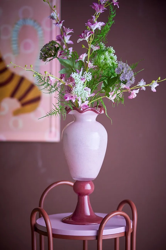 Διακοσμητικό βάζο Bloomingville Frills 14 x 34 cm 82072623 ροζ AA00