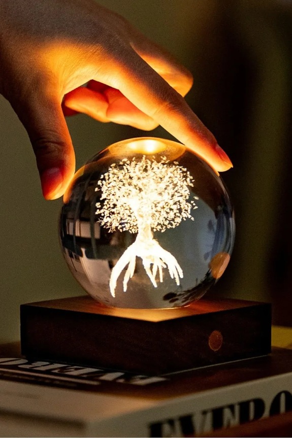 Bezdrôtová led dekoratívna lampa Gingko Design Amber Crystal Light 9,5 x 8 x 8 cm G025LT hnedá AA00