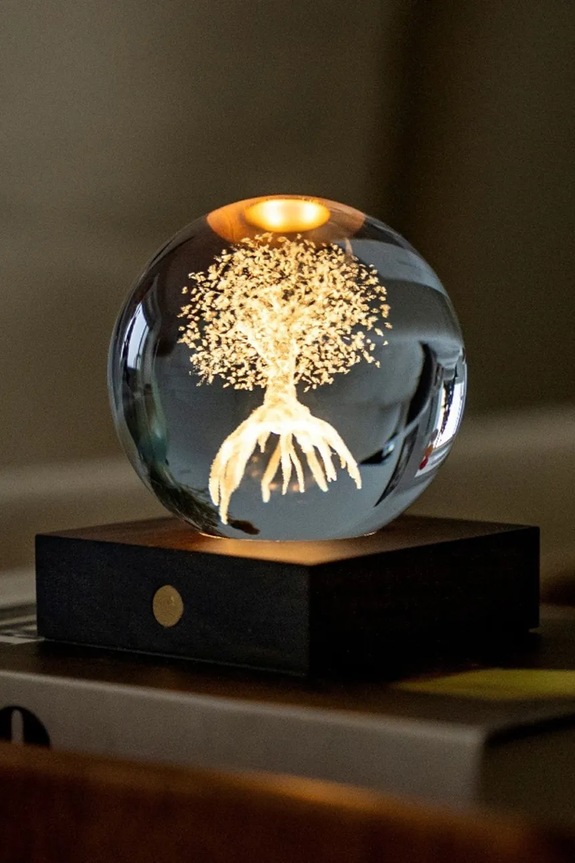 Obývacia izba a spálňa Bezdrôtová led dekoratívna lampa Gingko Design Amber Crystal Light 9,5 x 8 x 8 cm G025LT hnedá