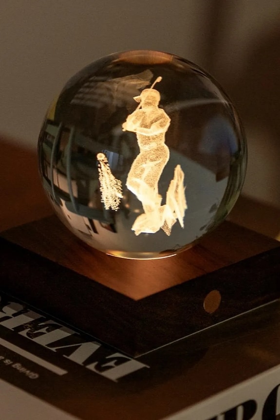 Bezdrôtová led dekoratívna lampa Gingko Design Amber Crystal Light 9,5 x 8 x 8 cm G025GO hnedá AA00