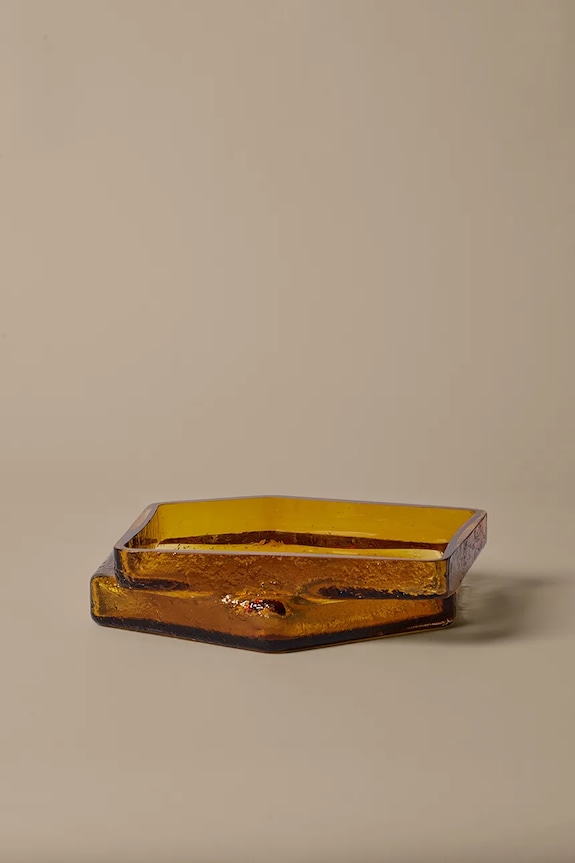 Salon i sypialnia Ferm Living taca dekoracyjna ze szkła barwionego 7 x 30 x 29 cm 1104272516 żółty
