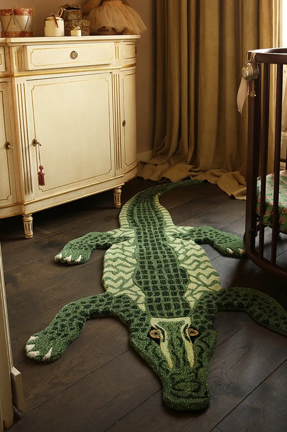 Doing Goods gyapjú szőnyeg Coolio Crocodile 202 x 89 cm 1.45.10.038.060.5 zöld