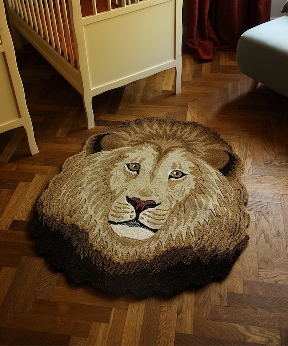 Doing Goods gyapjú szőnyeg Ari Lion Head 113 x 95 cm 1.45.10.092.700.5 többszínű AA00