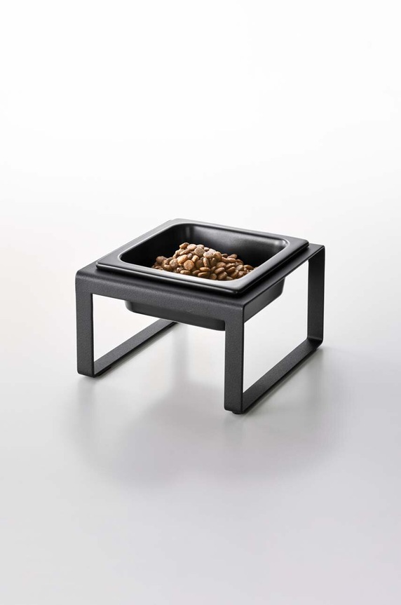 Lifestyle Zdjelica za kućnog ljubimca s postoljem Yamazaki Tower 5817 crna