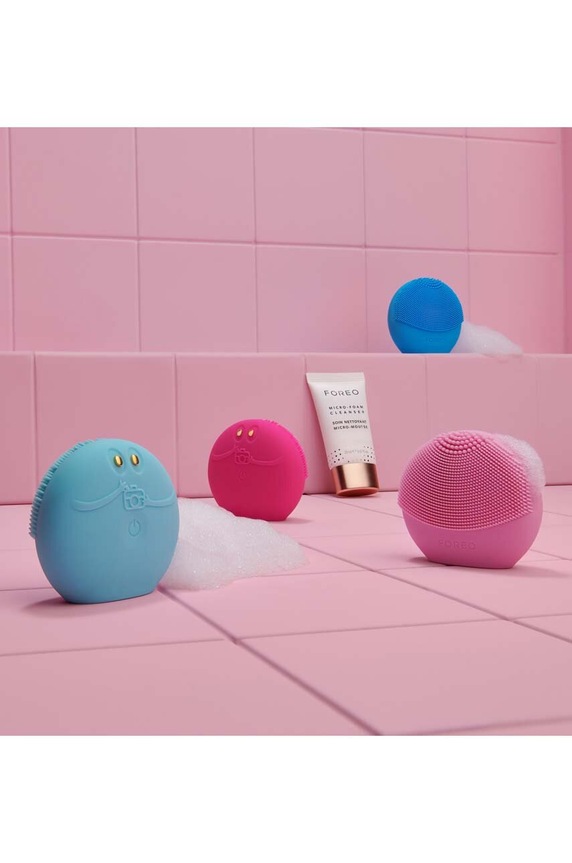 Inteligentna naprava za analizo in čiščenje kože na obrazu FOREO LUNA™ Play Smart 2 F0200