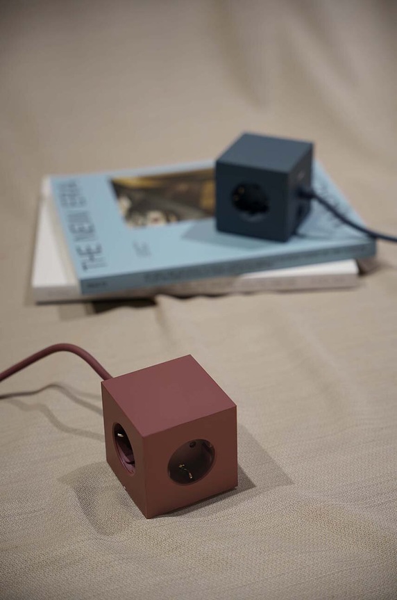 Avolt kostka ładująca magnetyczna Square 1, 2 x USB, 1,8 m SQ1.F.USB.BR