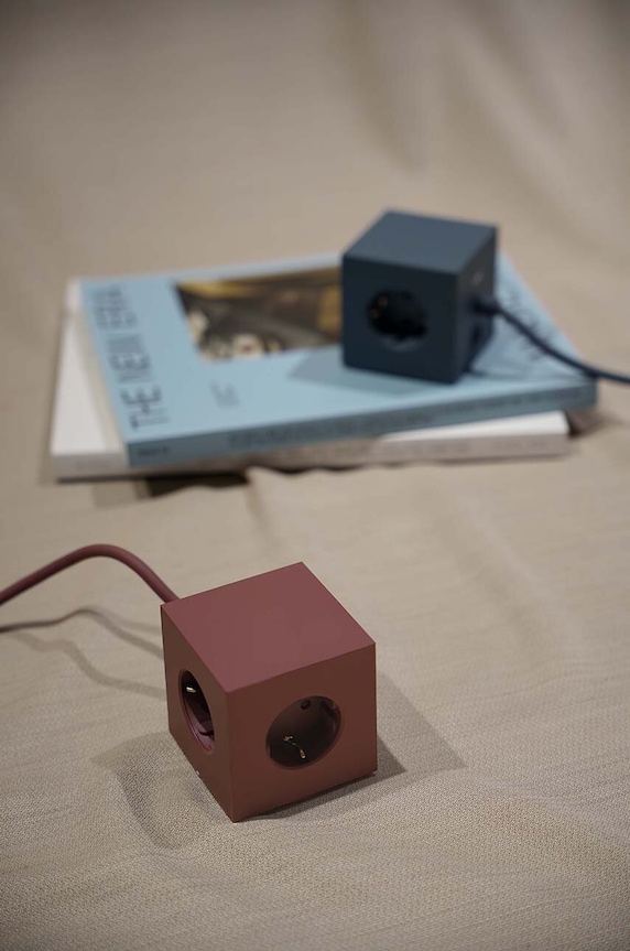 Avolt kostka ładująca magnetyczna Square 1, 2 x USB, 1,8 m SQ1.F.USB.BR