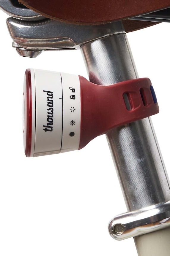 Lifestyle Thousand lampka rowerowa magnetyczna Traveler Magnetic Bike Light TLGL04070102 beżowy
