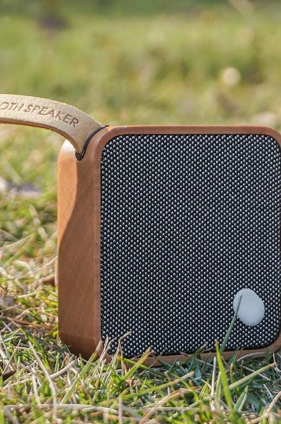 Бездротова колонка Gingko Design Mi Square Pocket Speaker G005CH бежевий