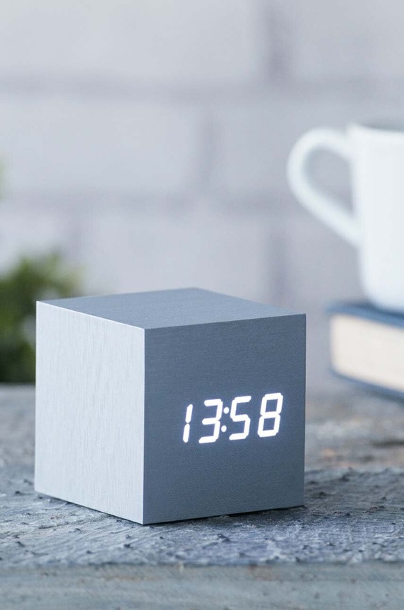 Настолен часовник Gingko Design Cube Click Clock GK08W6 сив AA00