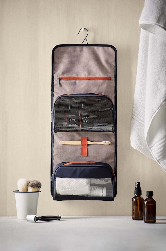 Gentlemen's Hardware kosmetyczka podróżna Weekender Dopp Kit Roll granatowy GEN533UK
