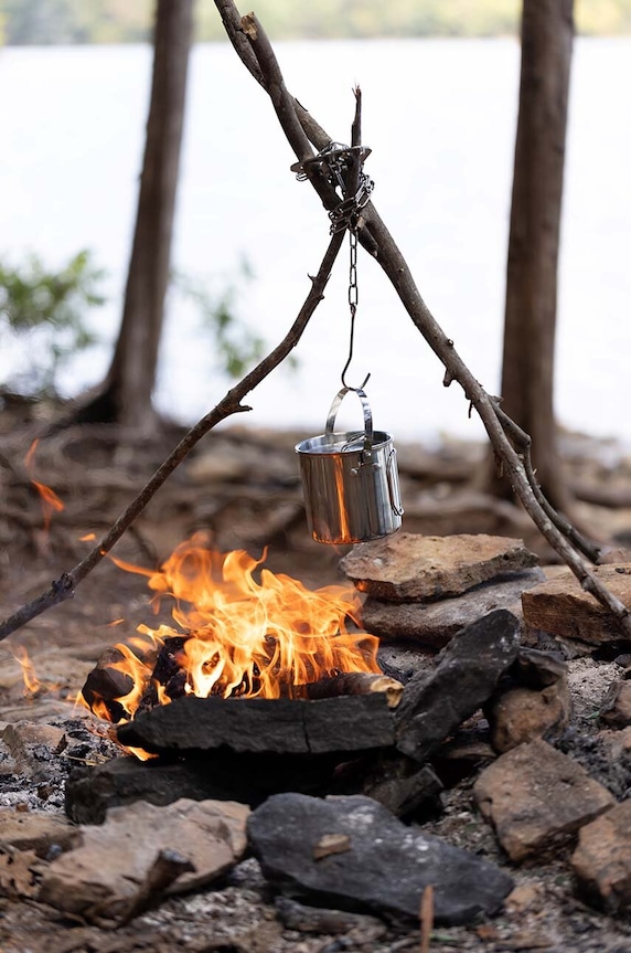 Kempingový hrniec Gentlemen's Hardware Campfire Cooking Pot GEN796UK
