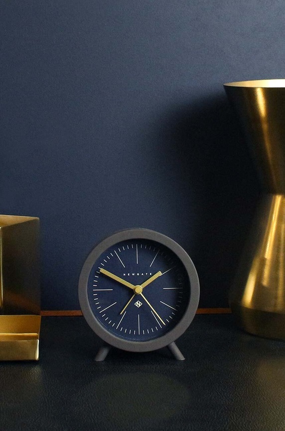 Salon i sypialnia Newgate budzik Fred Alarm Clock KB1038FRED413CHK multicolor