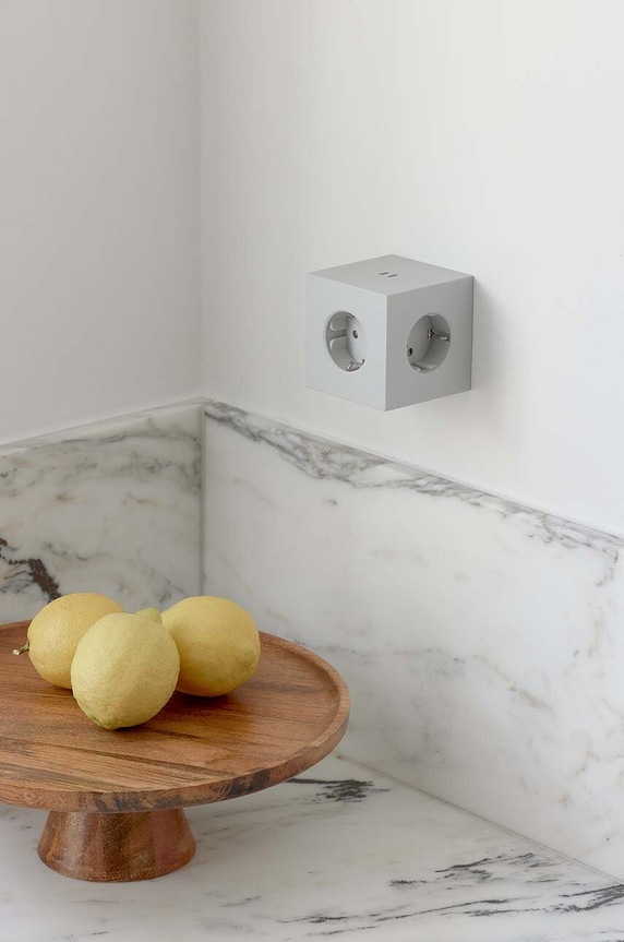 Модульний спліттер Avolt Square 2, USB-C SQ2.EUFC30.WMGG. сірий AA00