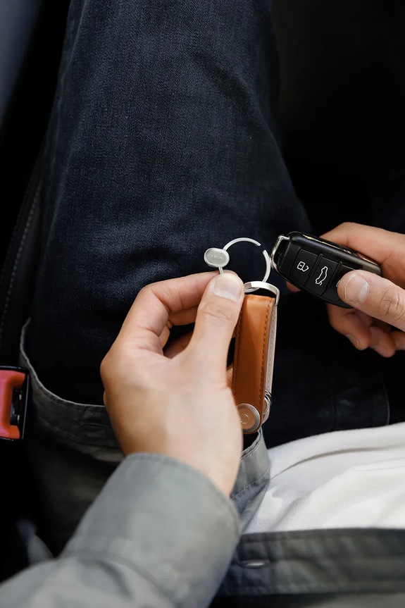 Μπρελόκ Orbitkey Ring v2 PRN2.SLV.102