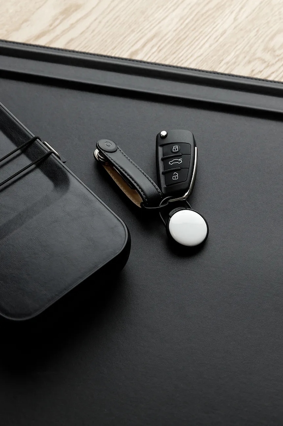Kľúčenka Orbitkey Slim Case for AirTag 12,5 cm. TACA.BLK.104