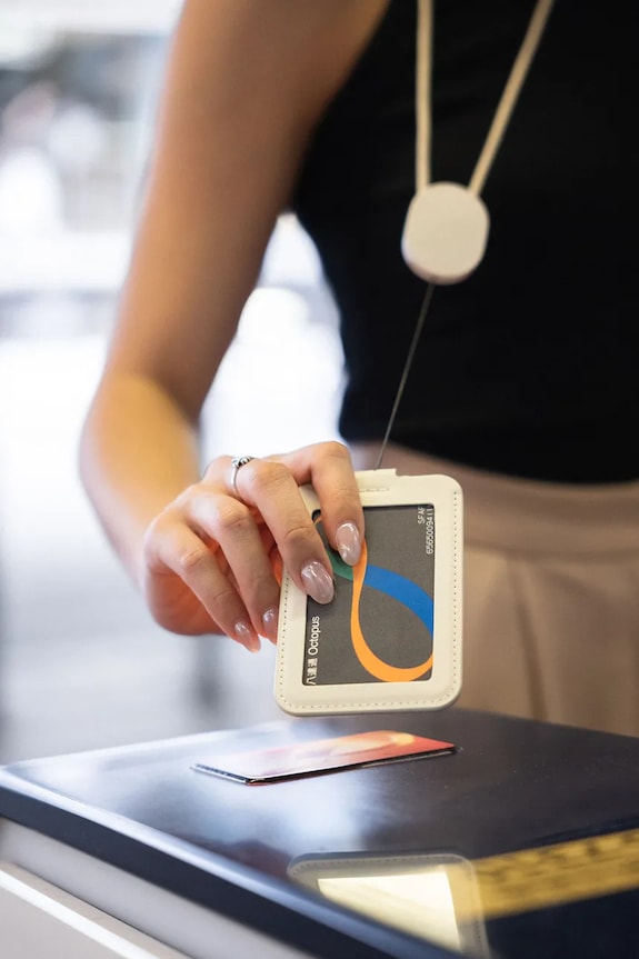 Držač za osobnu iskaznicu s vrpcom za vezanje Orbitkey Card Holder 56 x 7 x 0,4 cm WCLA.STO.202