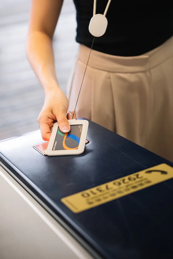 Držač za osobnu iskaznicu s vrpcom za vezanje Orbitkey Card Holder 56 x 7 x 0,4 cm WCLA.STO.202