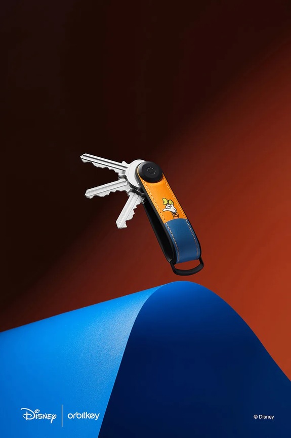 Kožená kľúčenka Orbitkey Hybrid x Disney™ 8,6 x 2,2 cm KHL3.GFY.509 viacfarebná
