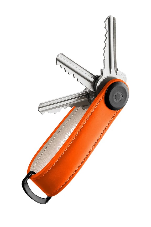 Kožená kľúčenka Orbitkey Leather 8,6 x 2,2 cm oranžová KLT2.TER.101