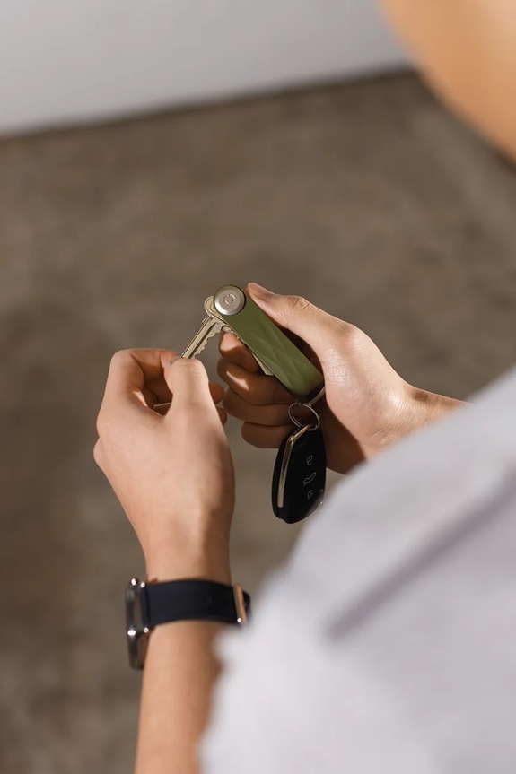 Orbitkey organizér na kľúče z plastu KAT3.HGR.103 zelená