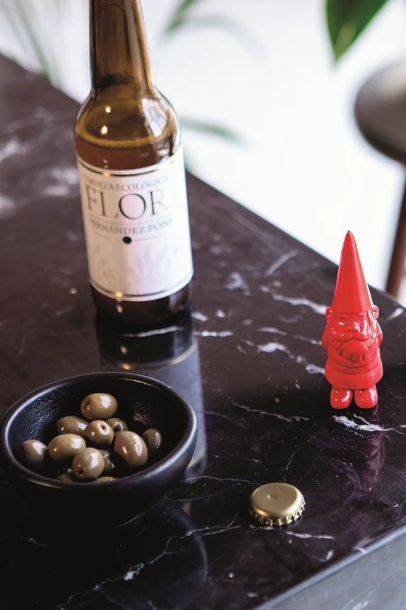 DOIY üvegnyitó Gnome piros DYBOPGNRE