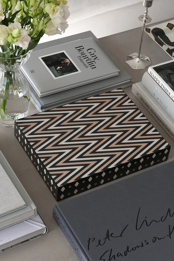 Επιτραπέζιο παιχνίδι Printworks Lacquered Backgammon 24 x 31 cm PW00772 μαύρο