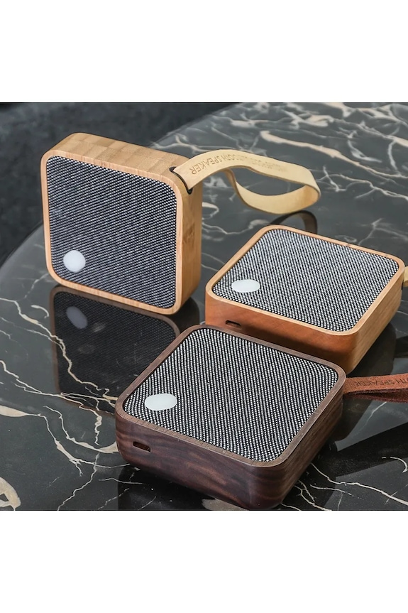 Беспроводная колонка Gingko Design Mi Square Pocket Speaker 7 x 7 x 2,8 cm бежевый G005BO