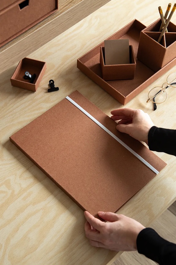 Bigso Box of Sweden cartella A4 8081R1206S02.99 marrone