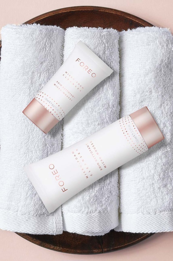 Θρεπτικός αφρός καθαρισμού προσώπου FOREO LUNA Micro-Foam Cleanser 2.0, 20 ml F1221 πολύχρωμο AA00