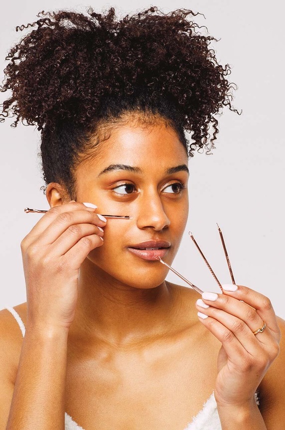 Sada pro odstranění černých teček Zoë Ayla Pimple Popper Kit 4-pack vícebarevná BH.REMO.4.RG