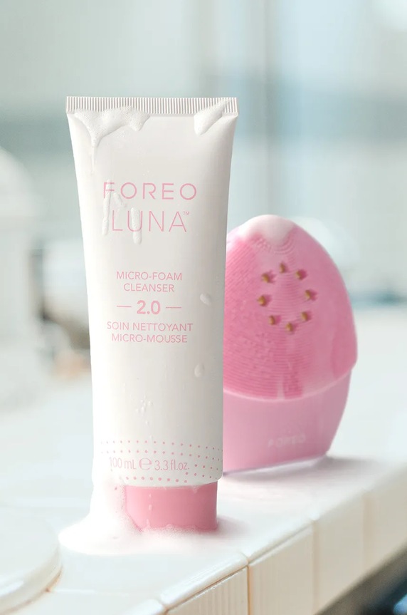 Home SPA FOREO schiuma nutriente per la pulizia del viso LUNA Micro-Foam Cleanser 2.0 100ml GL F1214 multicolore