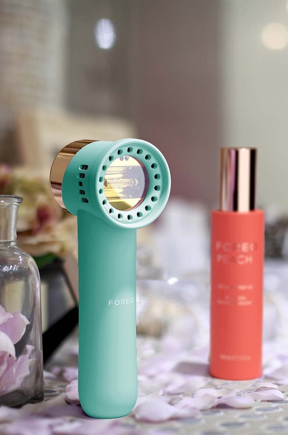 IPL depilátor FOREO PEACH 2 go Arctic Blue F1917