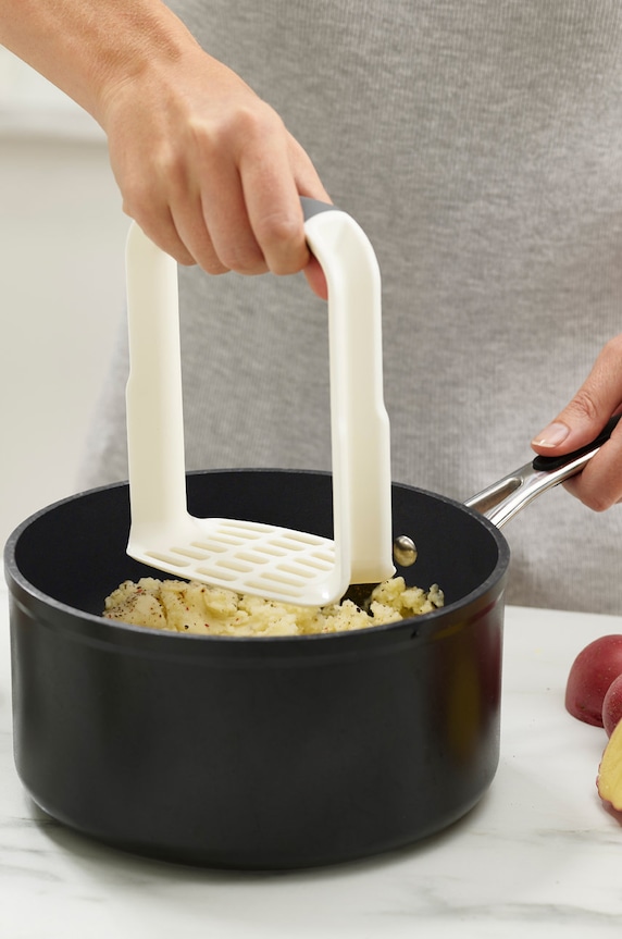 Kuhinja i bar Joseph Joseph gnječilica za krumpire Easy-Mash™ 20140 bijela