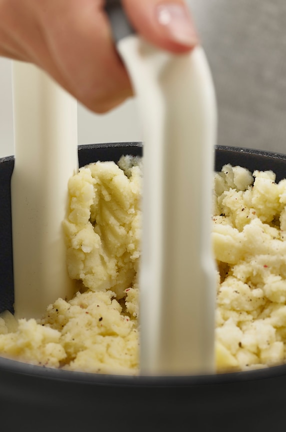 Joseph Joseph gnječilica za krumpire Easy-Mash™ bijela 20140