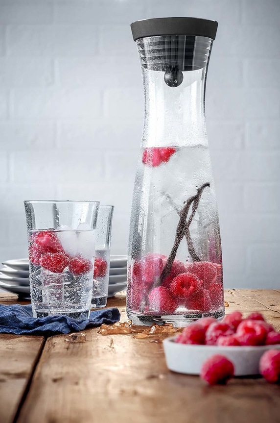 WMF dekanter és poharak Basic 1 L / 2 x 250 ml többszínű 617709994