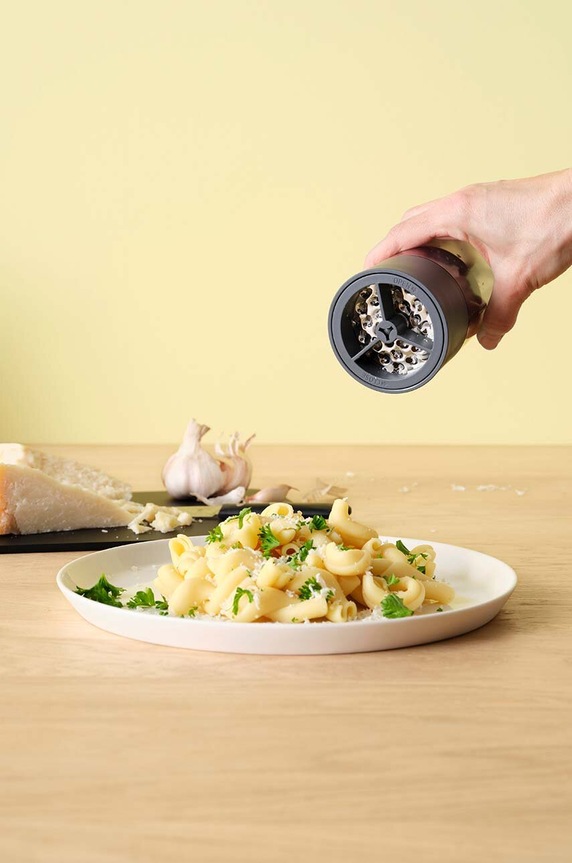 Rig-Tig młynek do parmezanu Cheese It szary Z00055