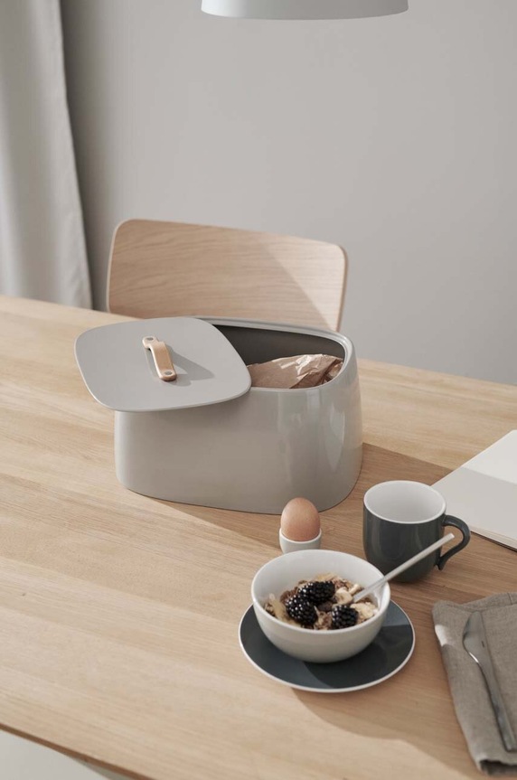 Chlebník Stelton Emma X.226.1 sivá AA00