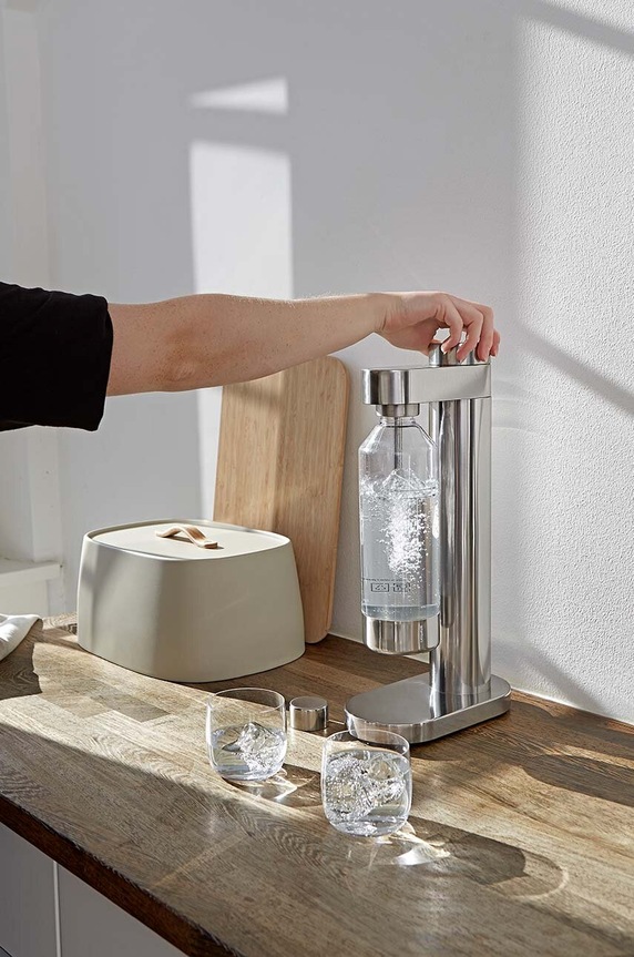 Παρασκευαστής ανθρακούχου νερού Stelton Brus 2100. γκρί
