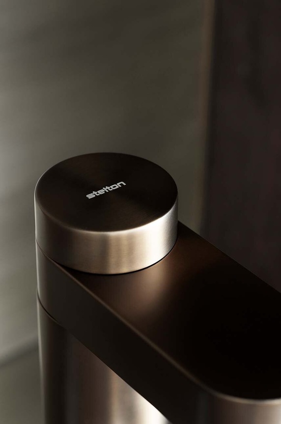 Stelton saturator do wody Brus 2100.2 brązowy