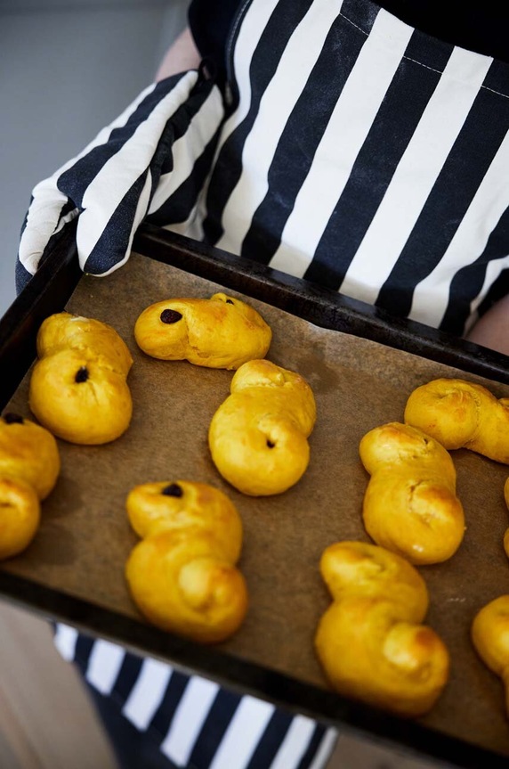 Sagaform zestaw fartuch i rękawica kuchenna Aron 5018402 multicolor AA00