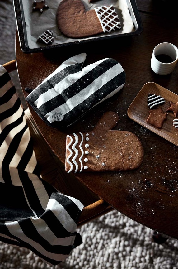 Kuchnia i bar Sagaform zestaw fartuch i rękawica kuchenna Aron 5018402 multicolor