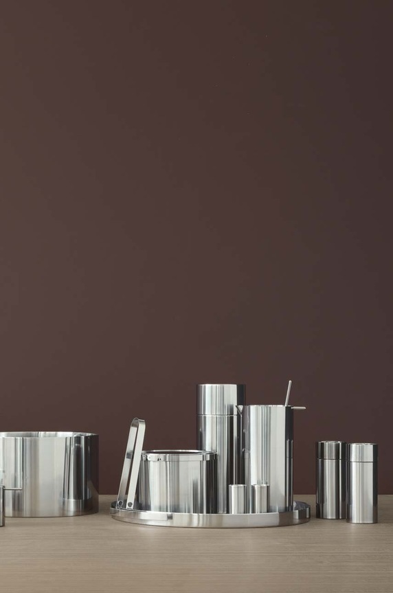 Kuchnia i bar Stelton solniczka i pieprzniczka Arne Jacobsen 010.1 szary