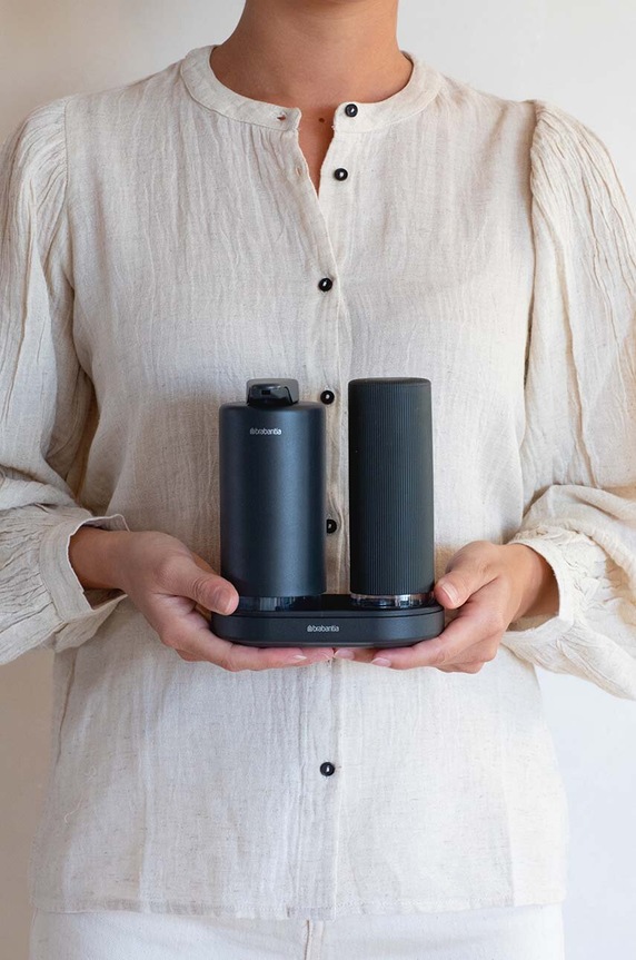 Brabantia konyhai adagolókészlet állvánnyal SinkStyle 2 x 200 ml fekete 227943