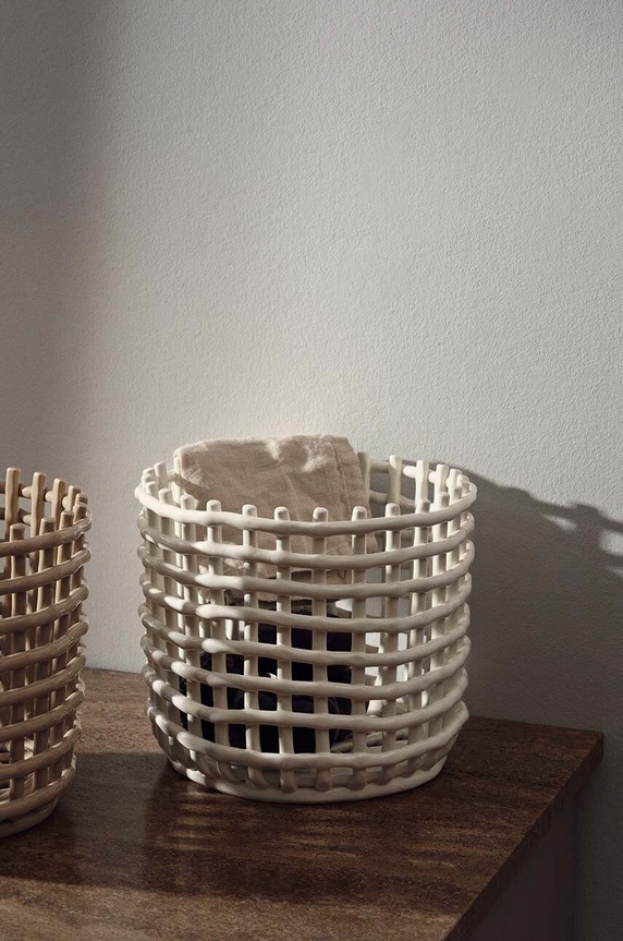 Ukrasna košara ferm LIVING L 110134202 bijela AA00