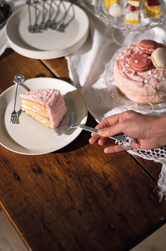 Guzzini tortalapát Love 26842163 szürke AA00